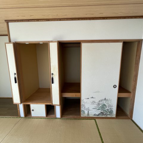 舟見町２丁目５－１５の収納