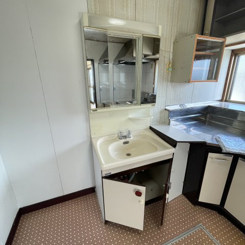 舟見町２丁目５－１５の洗面所