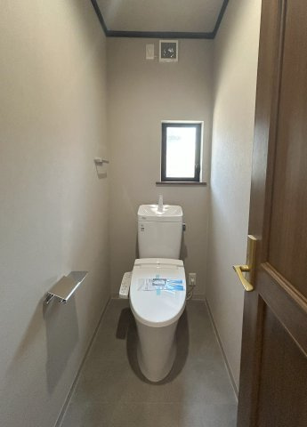 和泉市いぶき野1丁目戸建のトイレ|１階トイレ