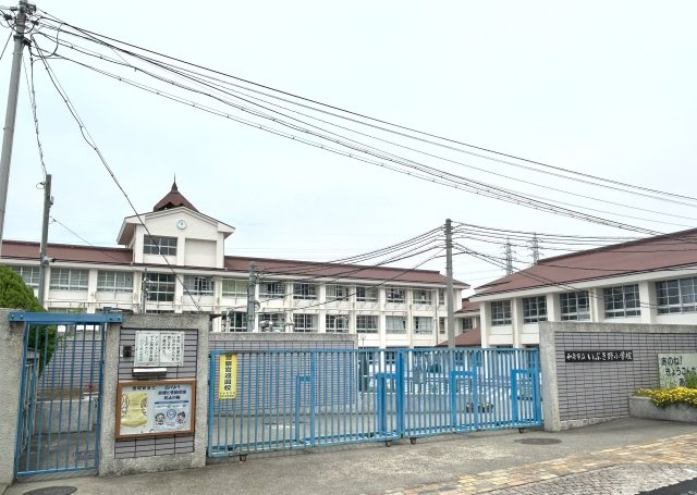 和泉市いぶき野1丁目戸建の周辺|いぶき野小学校