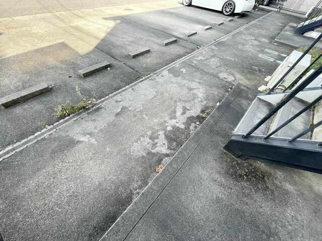 ジョイヒルかすがの駐車場