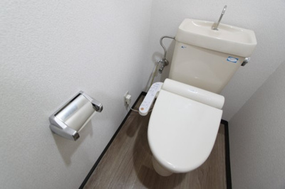 【トイレ】 | ランプリ築山