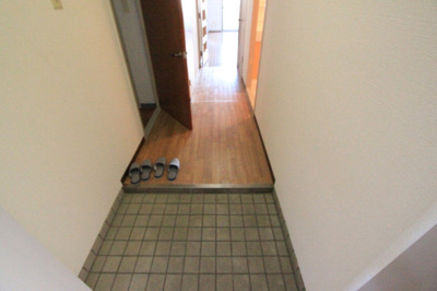 【玄関】 | ランプリ築山