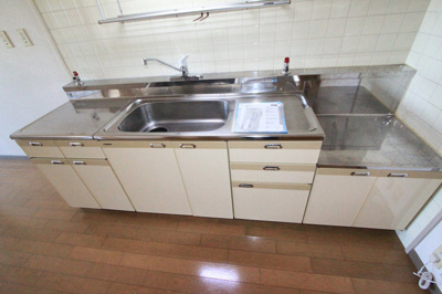 【キッチン】 | ランプリ築山