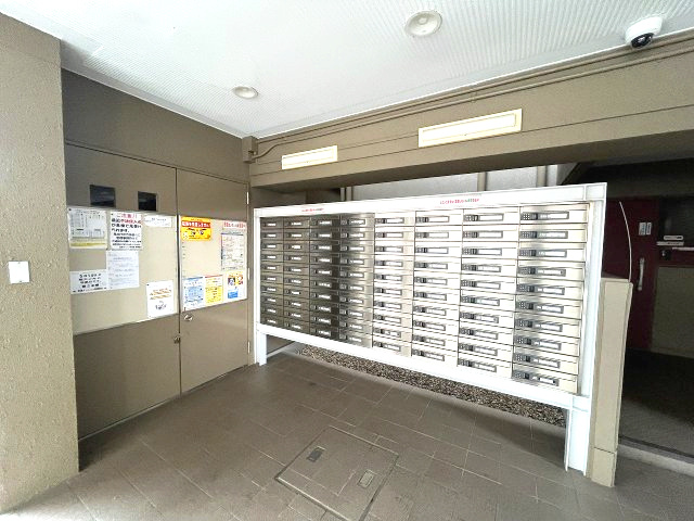 忠道マンションA棟の設備|集合ポスト　ご都合のよろしい日時に現地をご案内させて頂きます！是非、お問い合わせお待ちしております!!