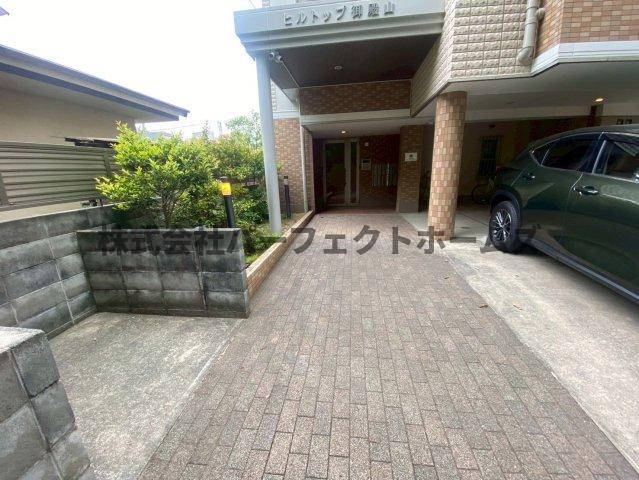HILL TOP御殿山のエントランス|エントランスです