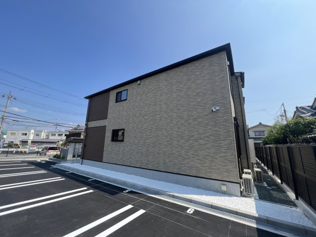 ベル　ソレイユの駐車場