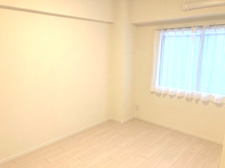 【洋室】 | エクセルコート浦和 | 5.8帖の寝室です。【2022年10月撮影】