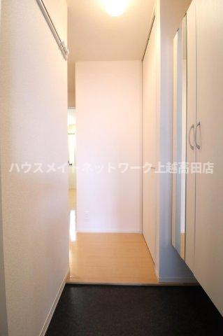 メゾン ド オランジュの玄関|玄関