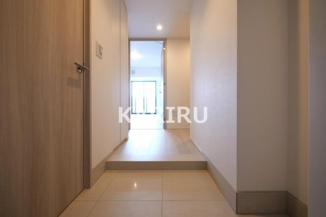 ジオタワー新町の玄関