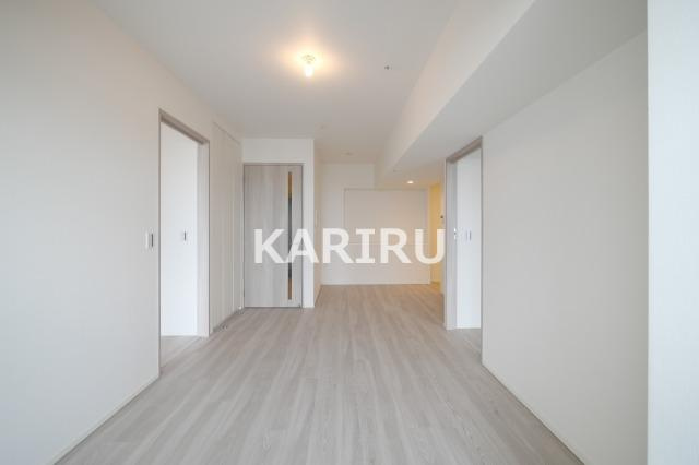 ジオタワー新町の洋室