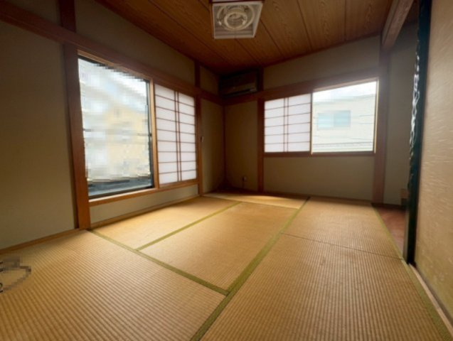 【価格改定】京都市西京区大原野上里南ノ町の和室|2階 和室（約6帖）
弊社グループ会社にて、和室→洋室へのリフォームプランご提案可能です！