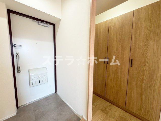 GSハイム江坂の玄関|明るい玄関です