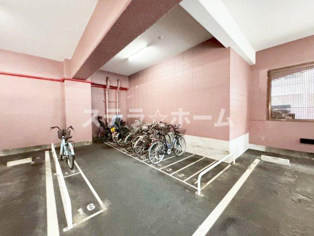 GSハイム江坂の駐輪場|駐輪場