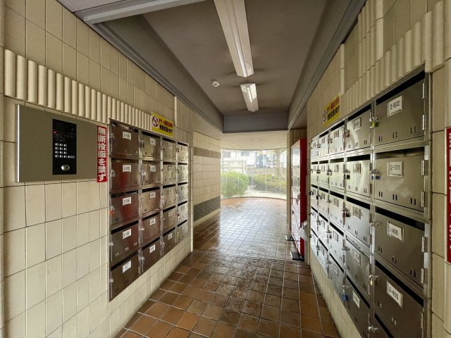 メゾン住吉弐番館のエントランス