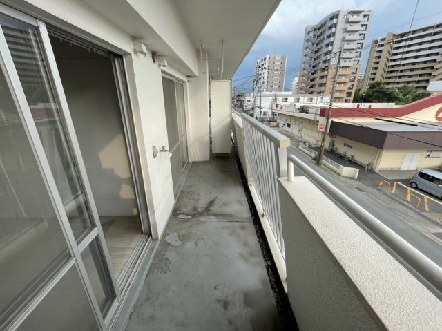 ベアーズマンションのバルコニー|広々としたバルコニーです