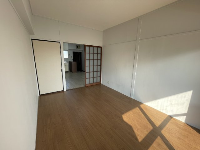 ベアーズマンションの居間・リビング|使いやすい居間です