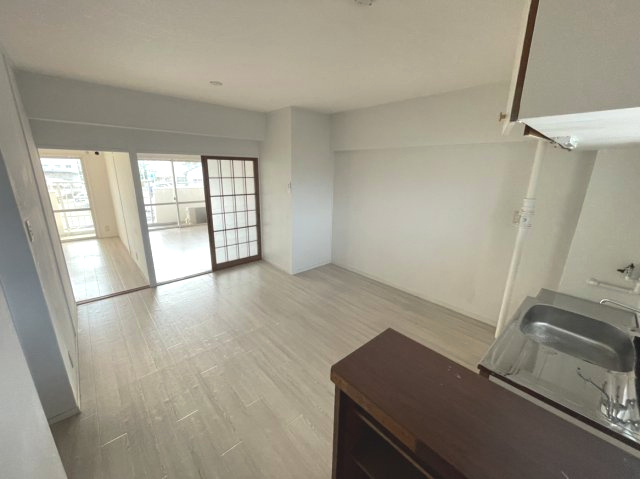 ベアーズマンションの居間・リビング|ゆったりとした居間です