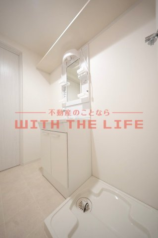 ADC櫛原YUNOⅡ【キャッシュバック対象物件】の洗面所|明るい洗面所です