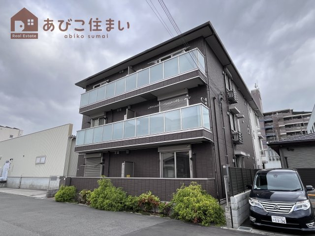 イル　フィウーメの外観