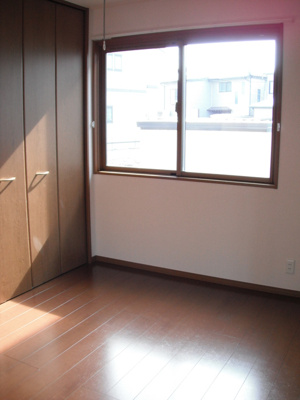 【洋室】 | アッサンブラージュ | 南側洋室6帖