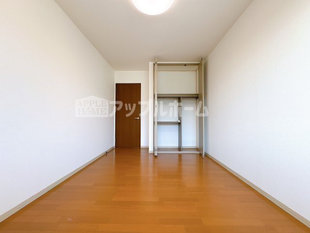 【中古住宅】熊谷市妻沼東4丁目　セキスイハウス施工の住宅の洋室