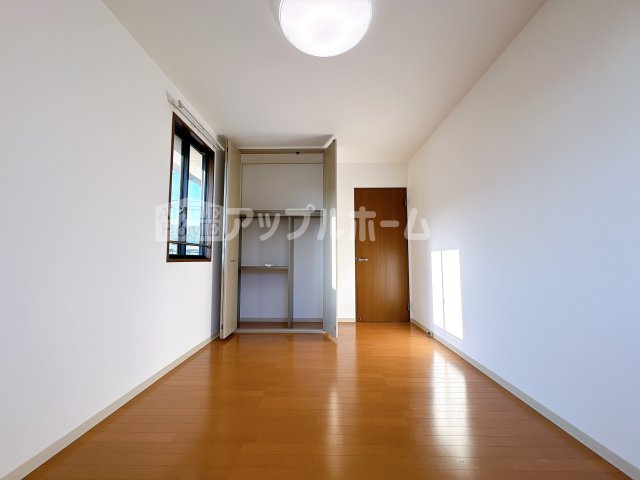 【中古住宅】熊谷市妻沼東4丁目　セキスイハウス施工の住宅の洋室