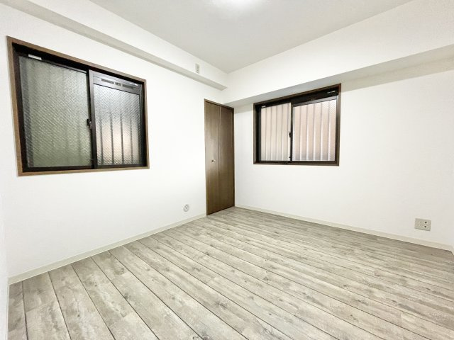 ダイアパレス枚方山田池公園の洋室|落ち着いた色調の洋室です