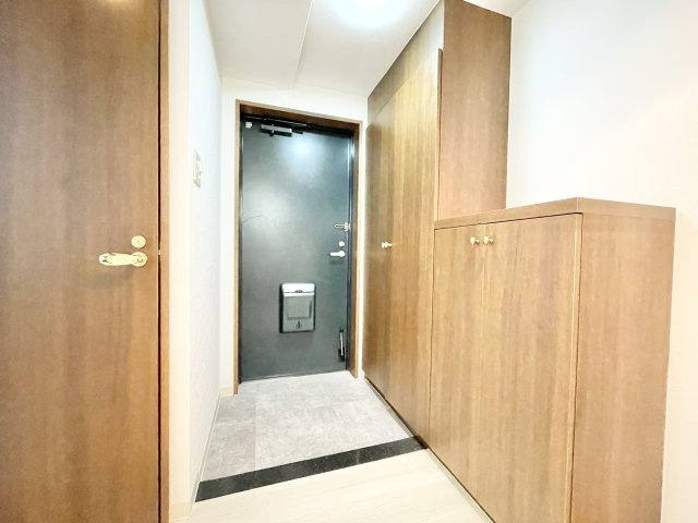 ダイアパレス枚方山田池公園の玄関|落ち着いた玄関です