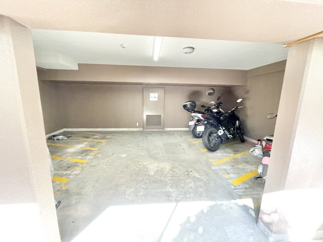 ダイアパレス枚方山田池公園の駐輪場|バイク置き場