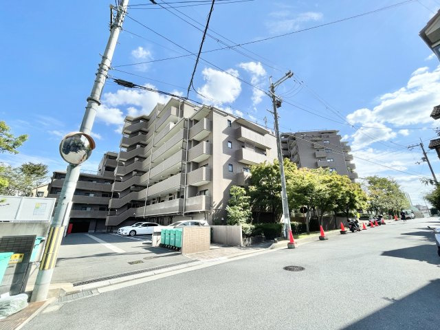 ダイアパレス枚方山田池公園の外観|外はこのようになっています