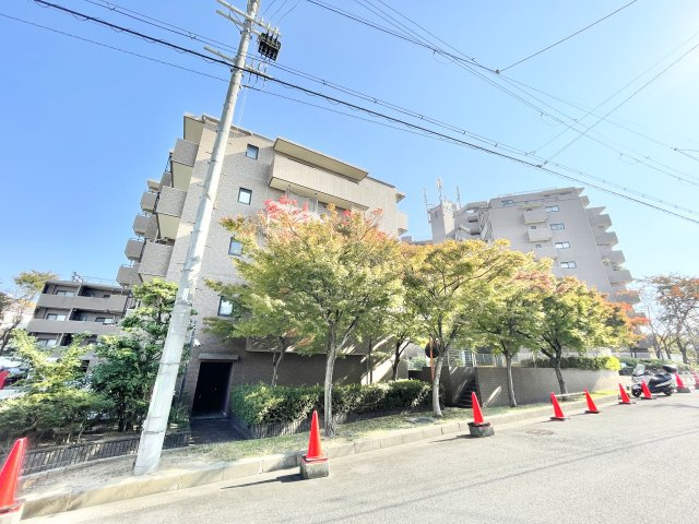 ダイアパレス枚方山田池公園の外観|きれいな外観です