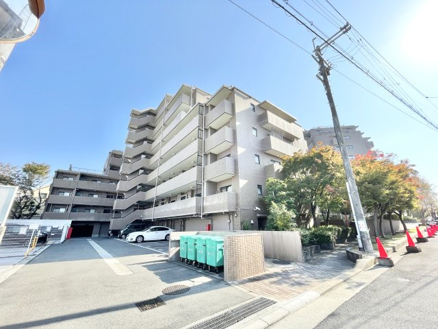 ダイアパレス枚方山田池公園の外観|外観もきれいです