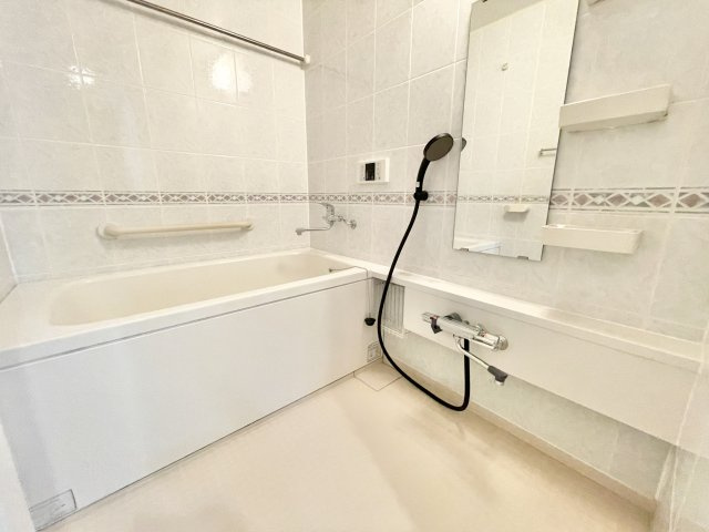 ダイアパレス枚方山田池公園の浴室|お風呂です