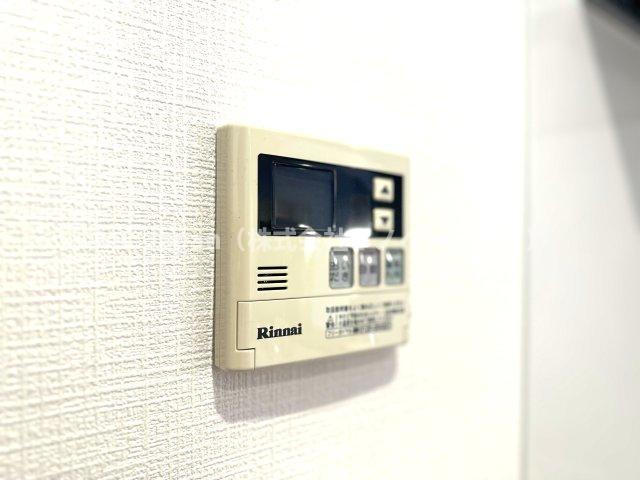 ローヤルシティ川口幸町の発電・温水設備|ワンタッチでお湯張や追焚ができるオートバスで便利です。