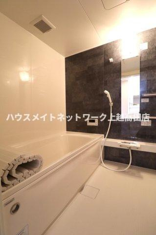 メゾン ド アンソレイエの浴室|追焚機能付・１坪風呂