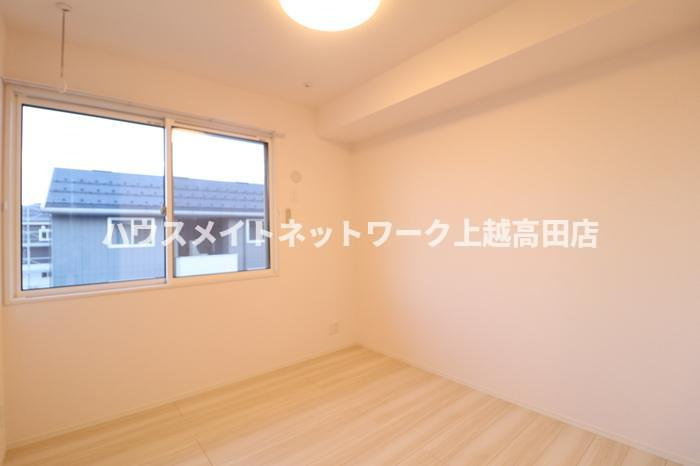 メゾン ド アンソレイエの内装|洋室