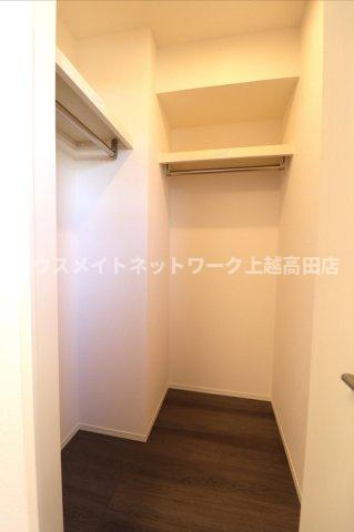 メゾン ド ポムの収納|ウォークインクローゼット