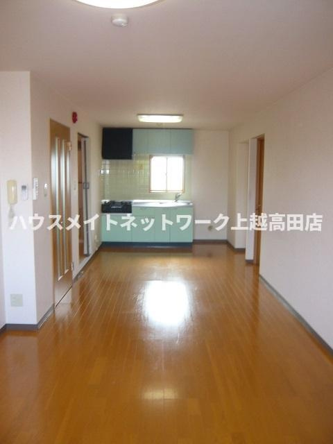 マンションバンブーの居間・リビング|ＬＤＫ