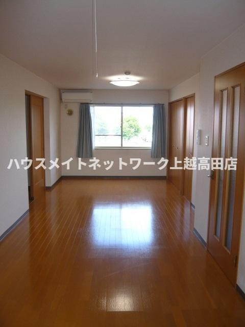 マンションバンブーの居間・リビング|ＬＤＫ