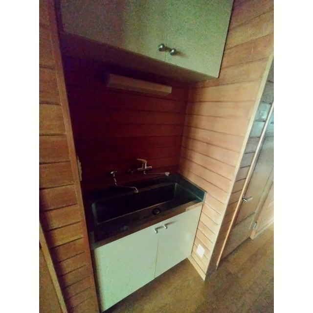 岐阜市柳ケ瀬通３丁目のアパートの洗面所