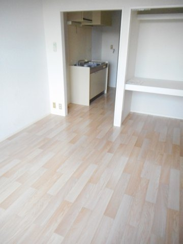 あるゾウパレス小松原町の洋室