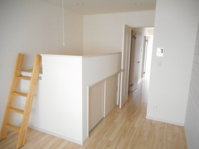 アクロス月の輪の寝室