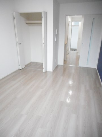 アークツルスの洋室