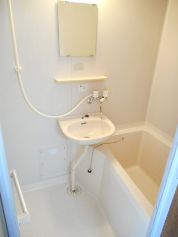 アルムクイーン箭弓町の浴室