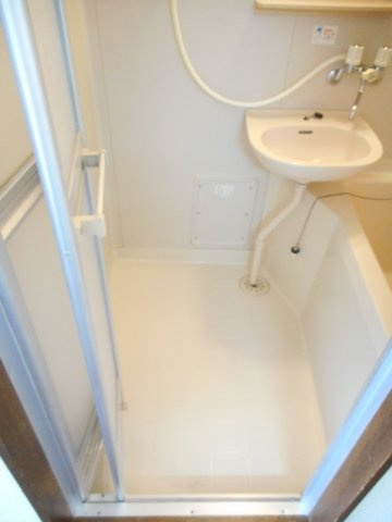 アルムクイーン箭弓町の浴室