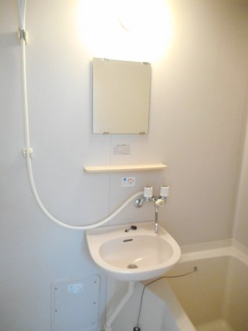 アルムクイーン箭弓町の洗面所