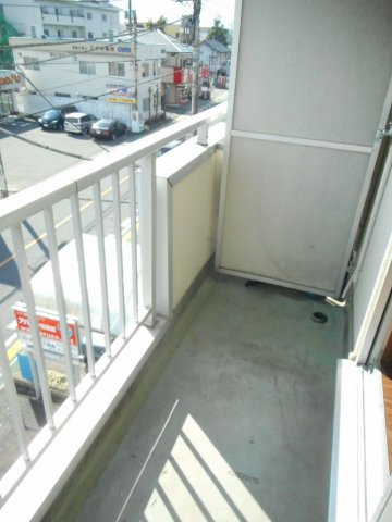 アルムクイーン箭弓町のバルコニー