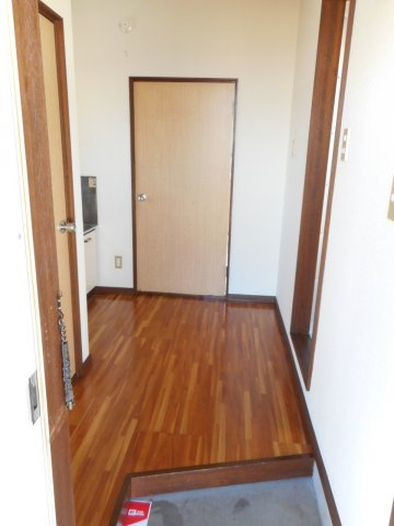 あるゾウパレス元宿の玄関