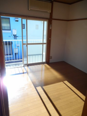 あるゾウパレス元宿の居間・リビング